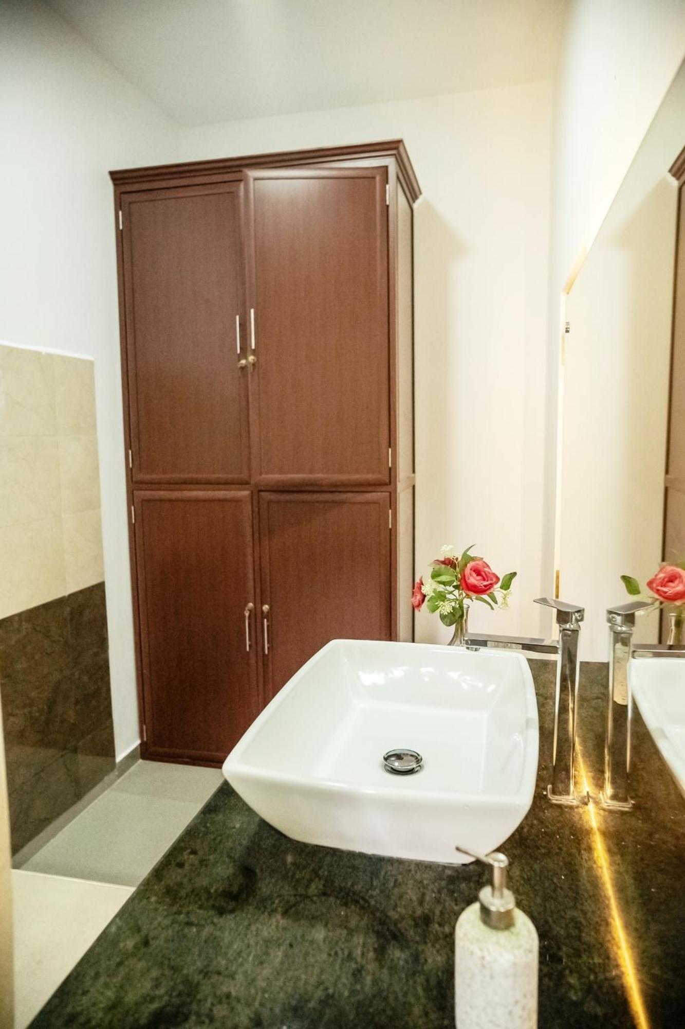 The Elegance Hotel Kalutara Eksteriør billede